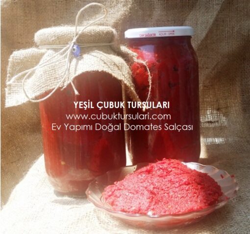 Ev Yapımı Doğal Domates Salçası